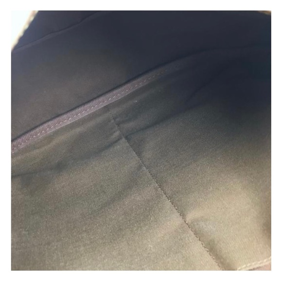 Beautiful Louis Vuitton purse in great condition … Authentic - Picture 9 of 12